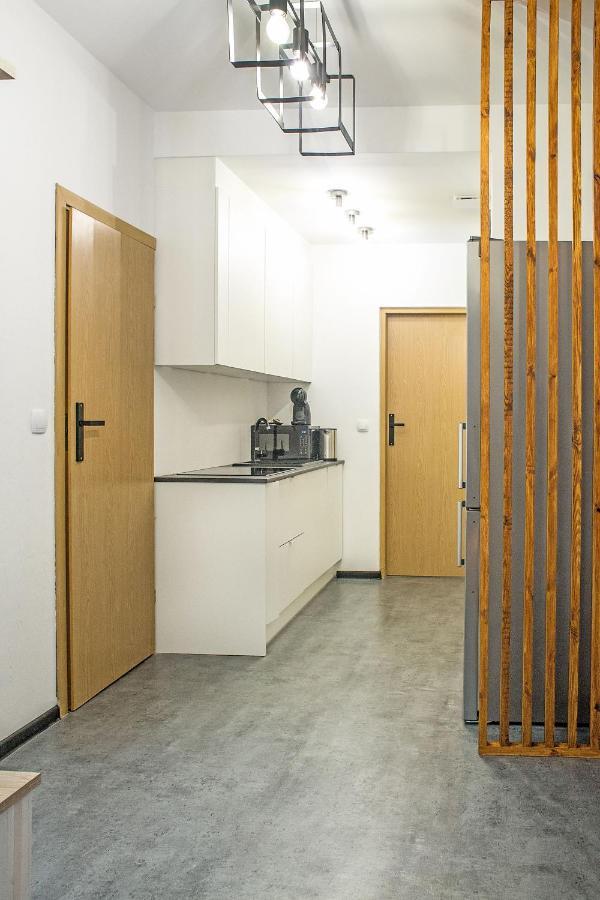 Rynek No 3 Apartment Wałbrzych Esterno foto