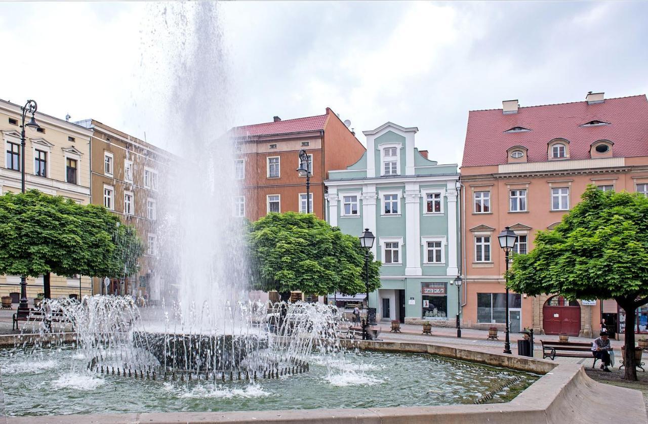 Rynek No 3 Apartment Wałbrzych Esterno foto